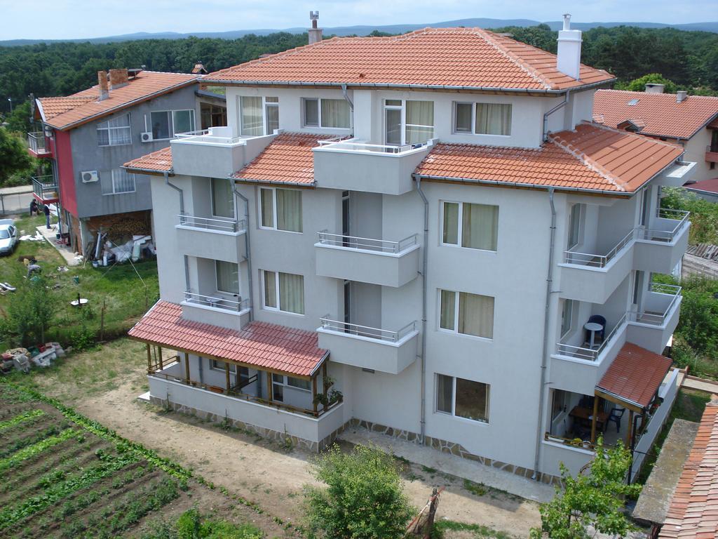 Prestige Hotel Sinemoretz Exterior photo